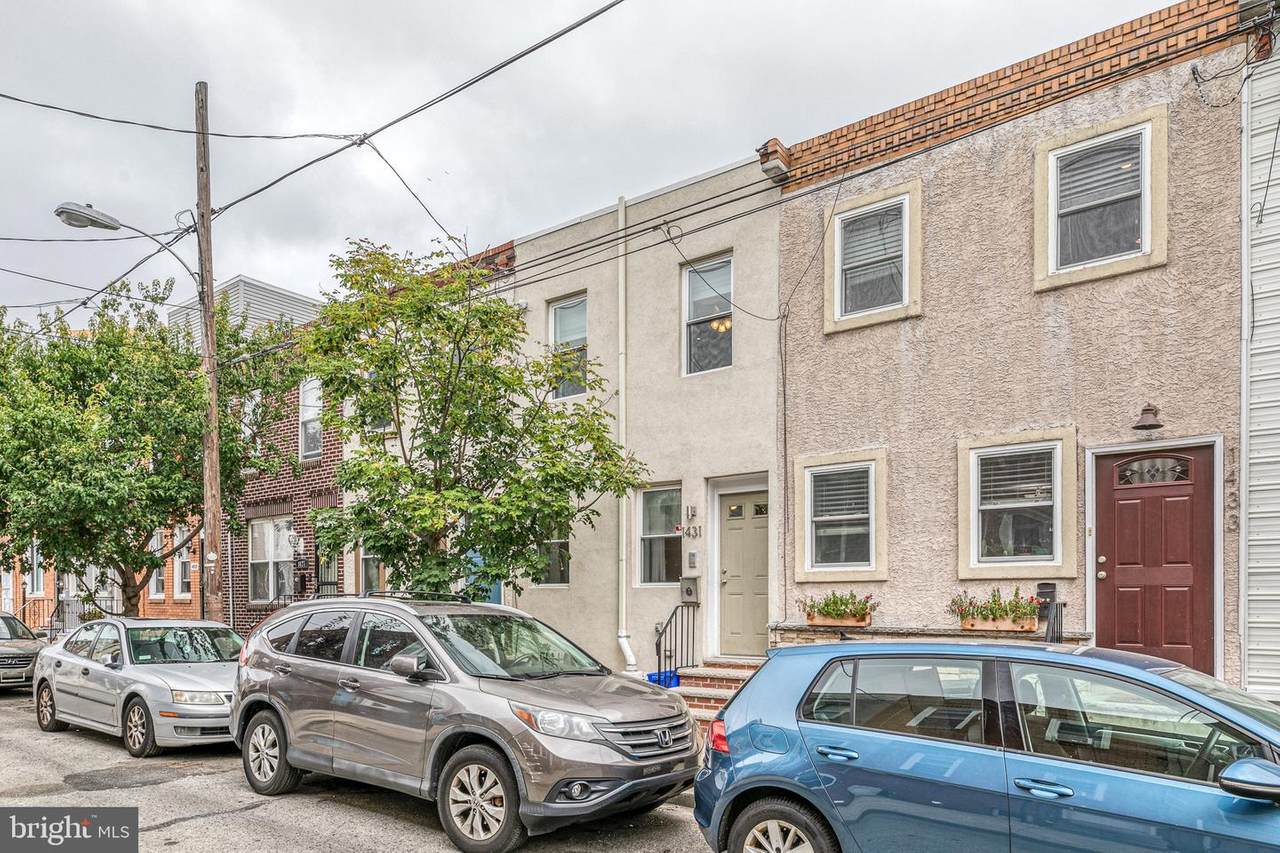 1431 Chadwick Street - Photo 1