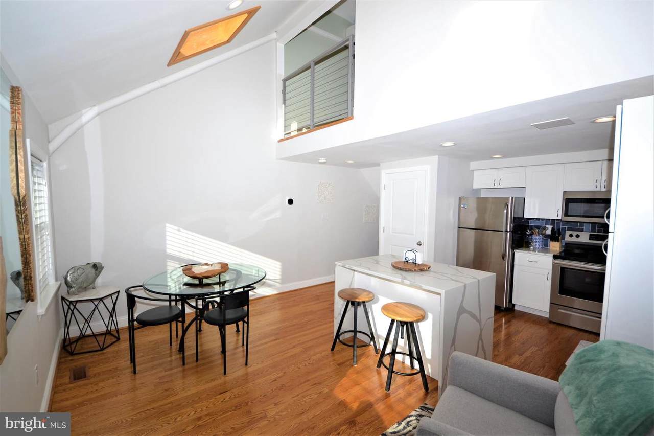 524 Lombard Street - Photo 1