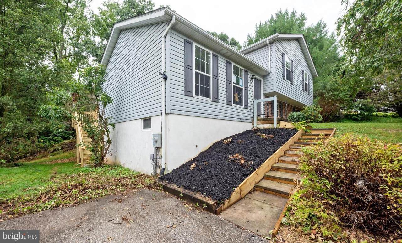 241 Jasmine Drive - Photo 1