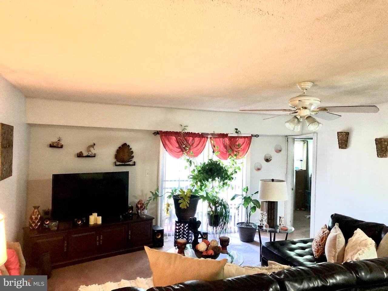 810 Henri Court - Photo 1