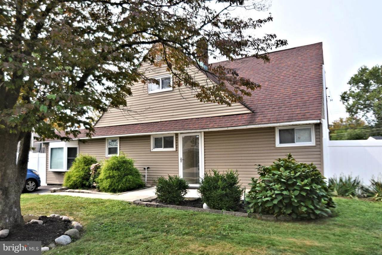 17 Cypress Lane - Photo 1