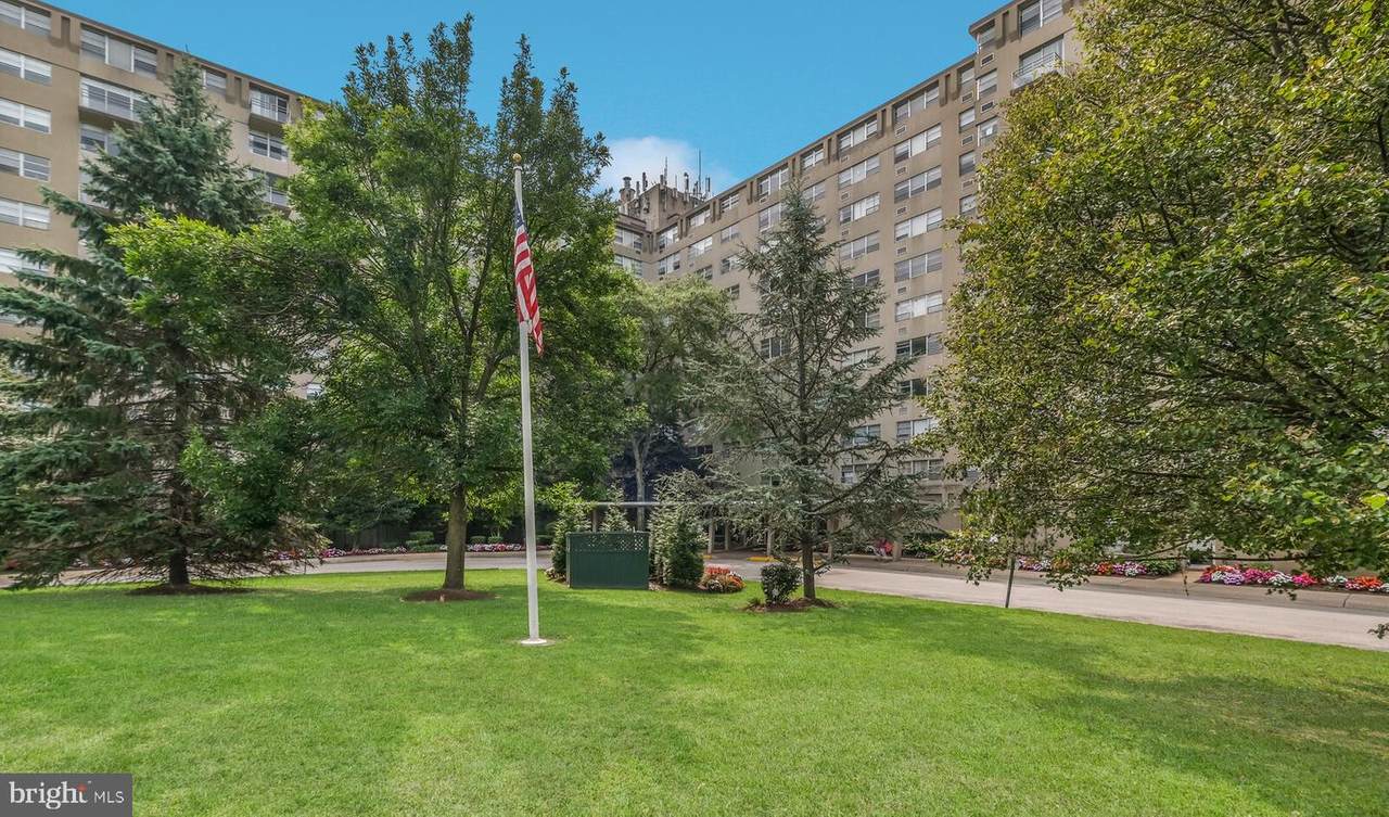 1030 Lancaster Avenue - Photo 1