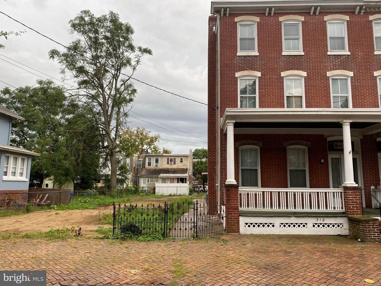 318 Union Street - Photo 1