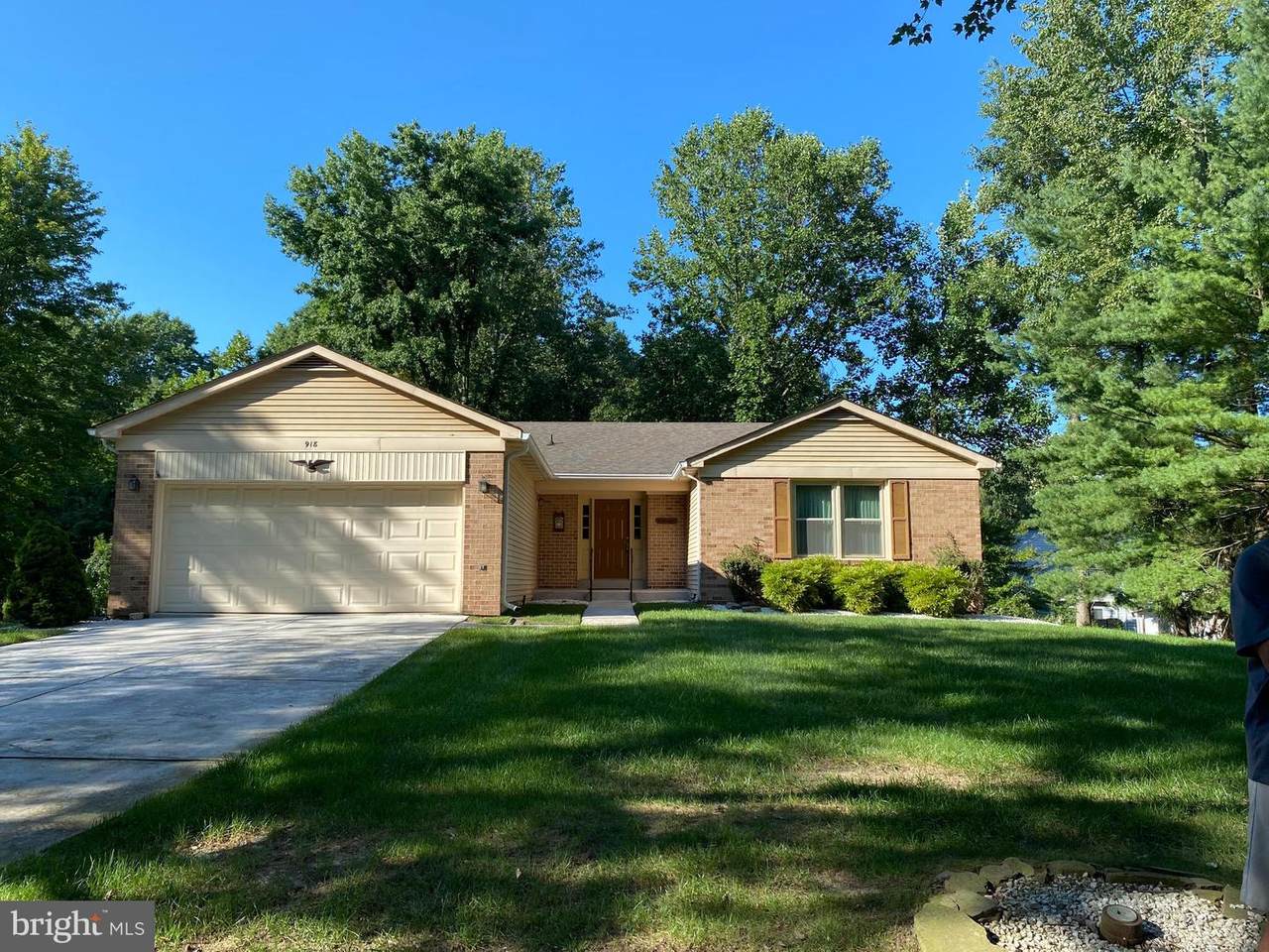 918 Mastline Drive - Photo 1