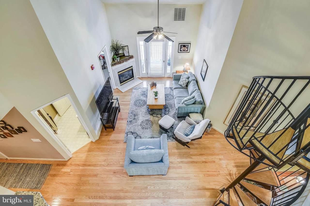 805 Latchmere Court - Photo 1