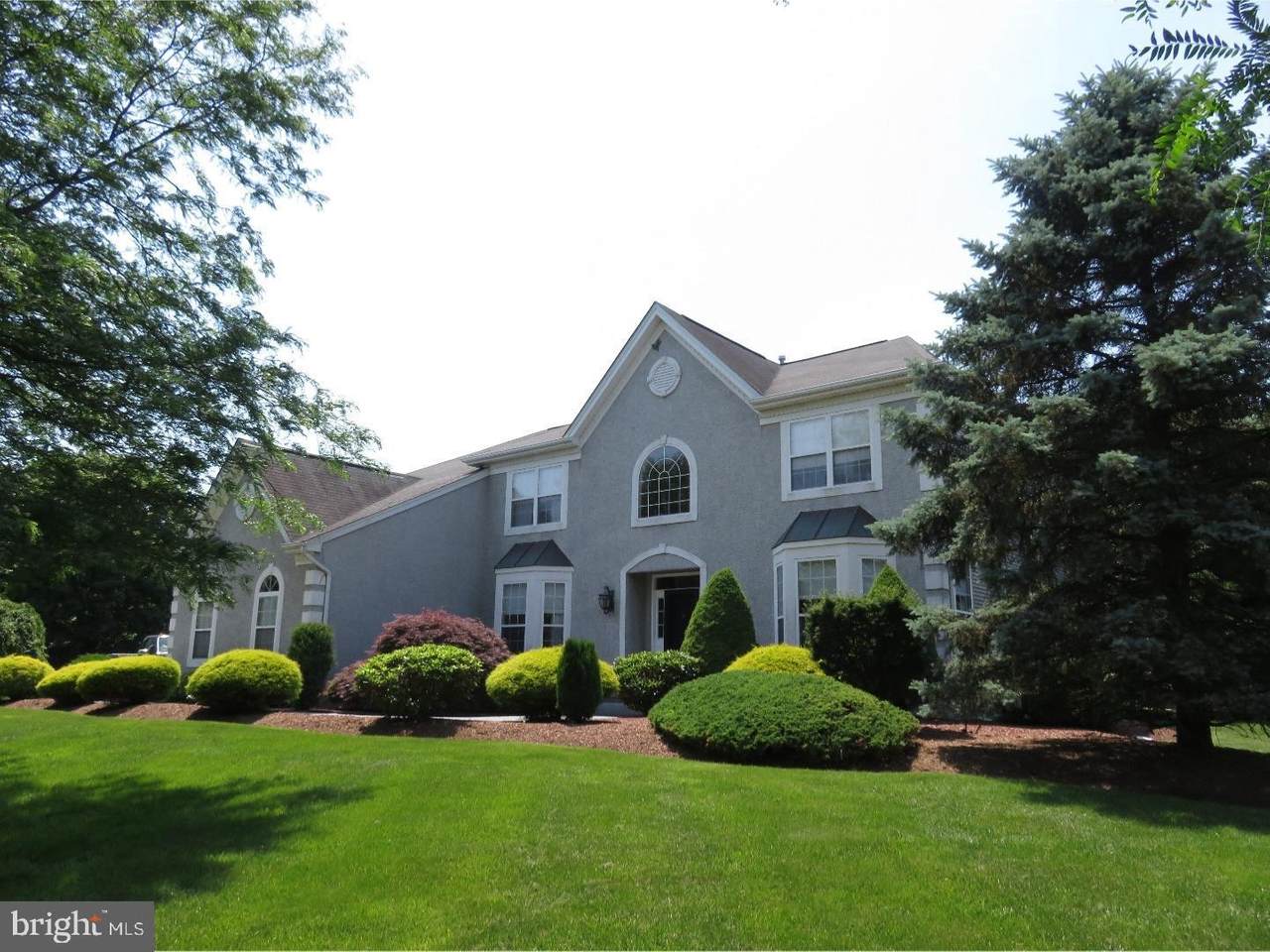 4 Somerset Court - Photo 1