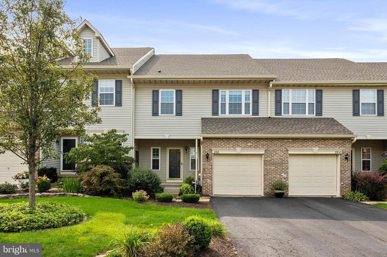 266 Deerfield Court - Photo 1