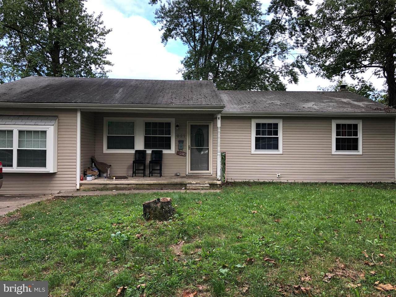 621 Columbia Avenue - Photo 1