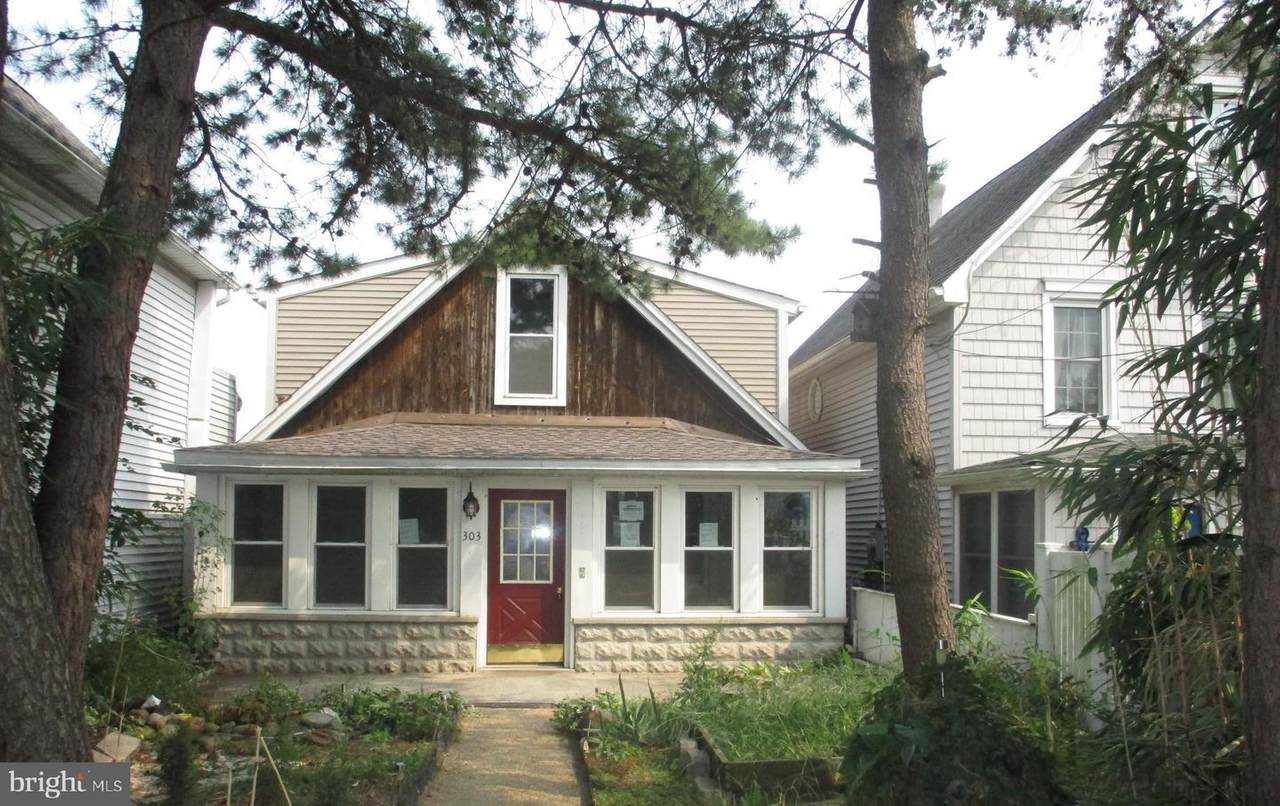 303 Edgewater Avenue - Photo 1