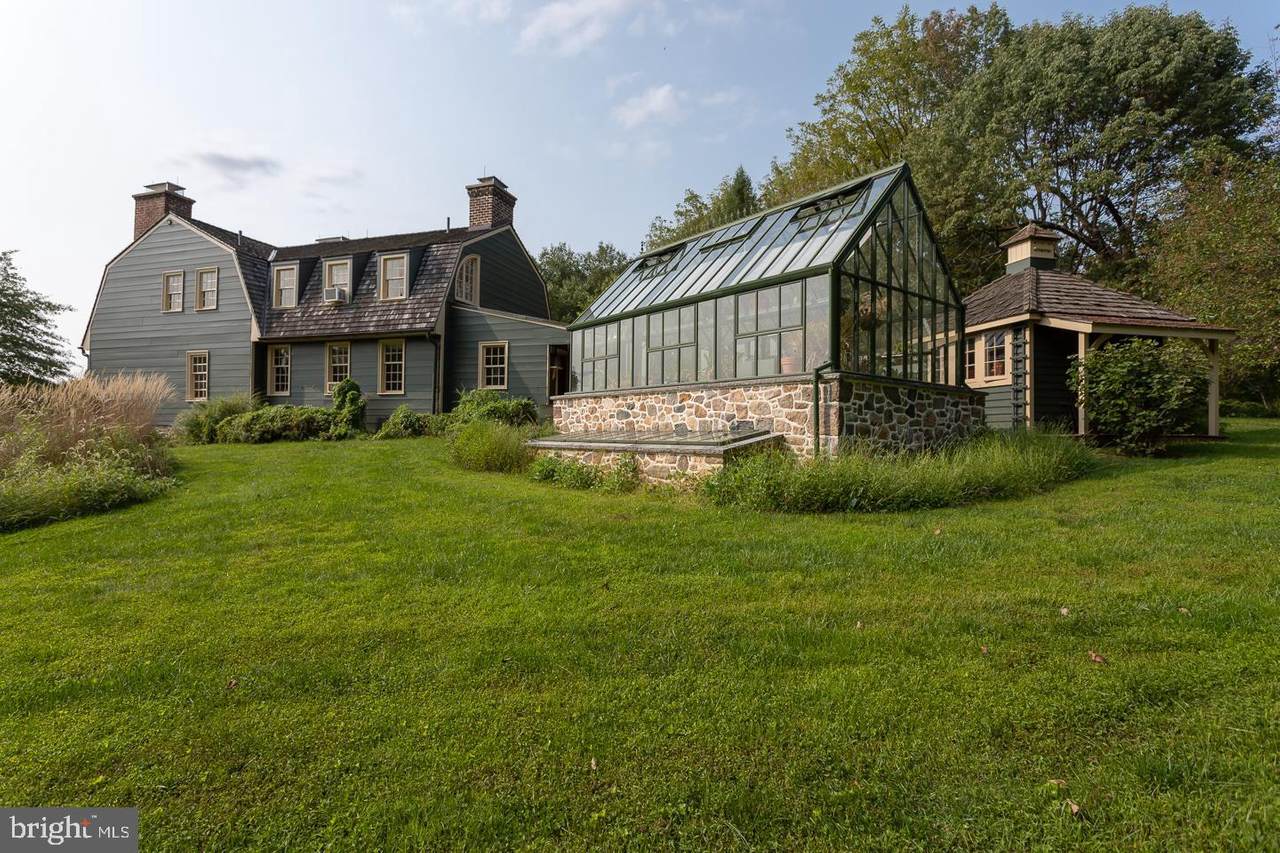 954 Drovers Lane - Photo 1