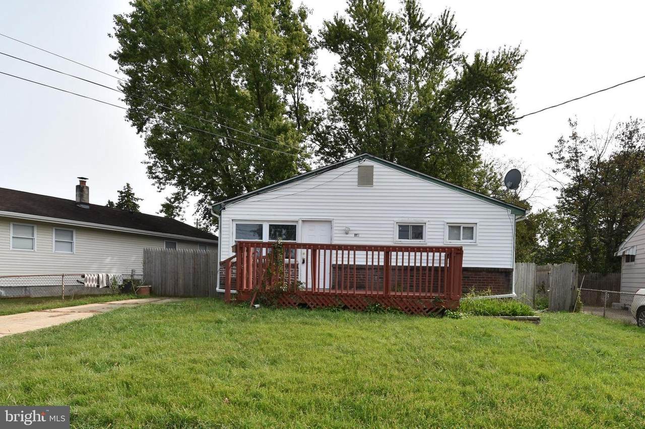 718 Smith Lane - Photo 1