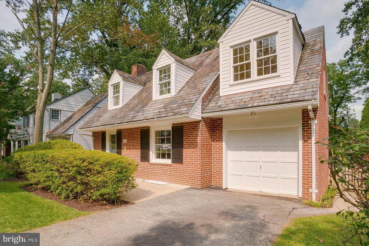 604 Carysbrook Road - Photo 1