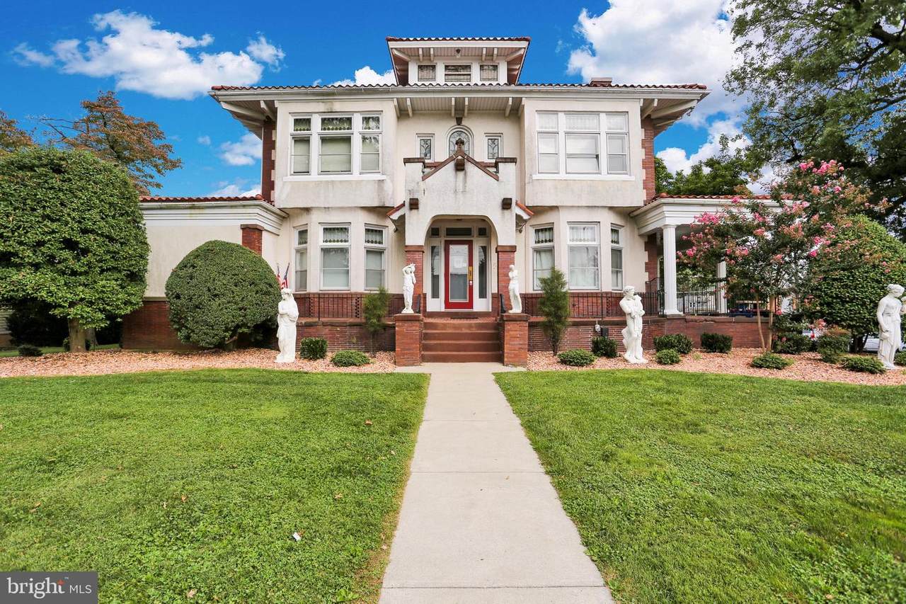 39 Lancaster Avenue - Photo 1