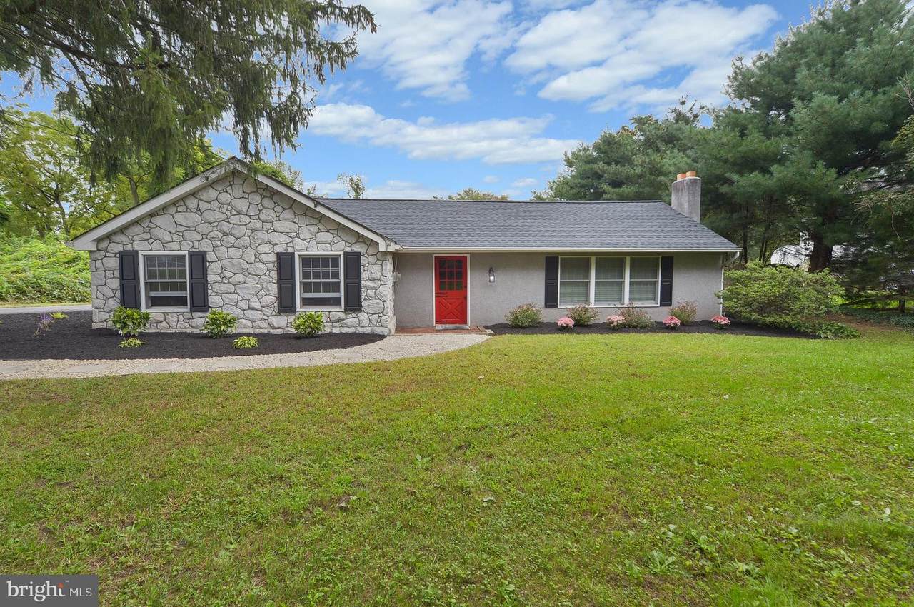 673 Main Street - Photo 1