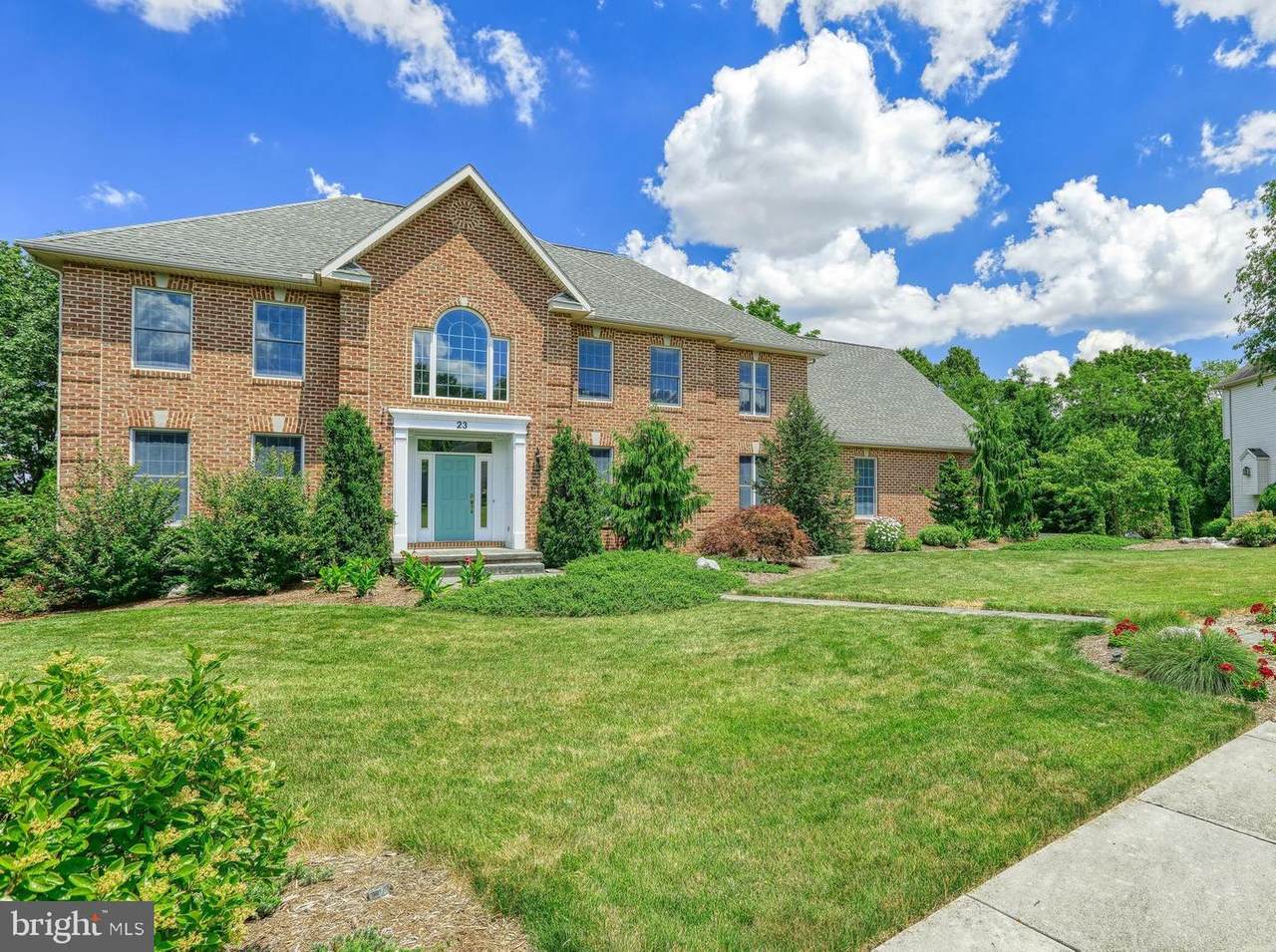23 Emlyn Lane - Photo 1