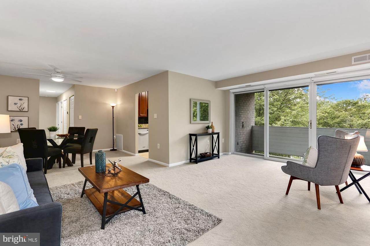 5614 Bloomfield Drive - Photo 1