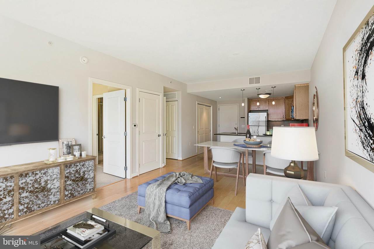 888 Quincy Street - Photo 1