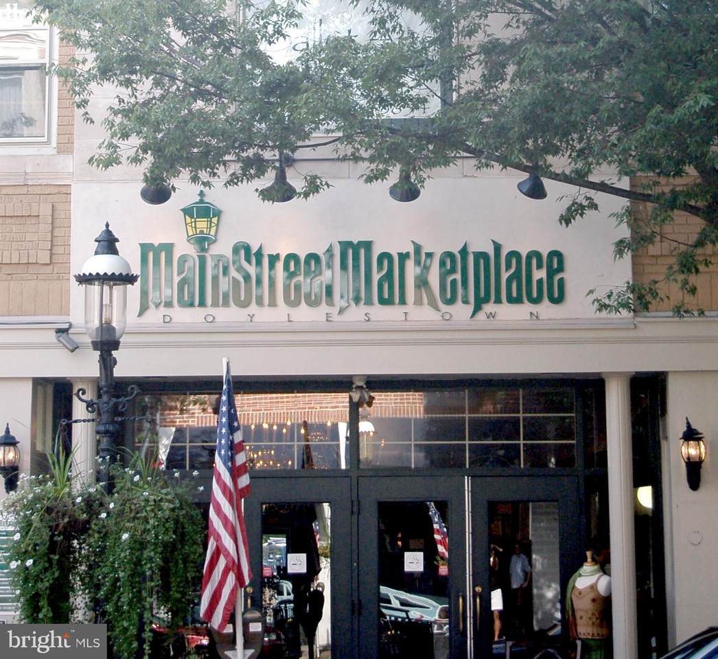 22 Main Street - Photo 1