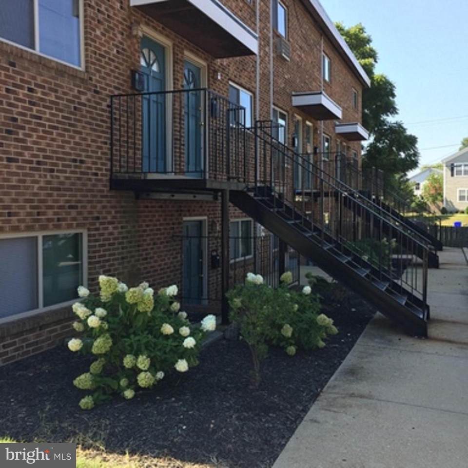 2110 Culpeper Street - Photo 1