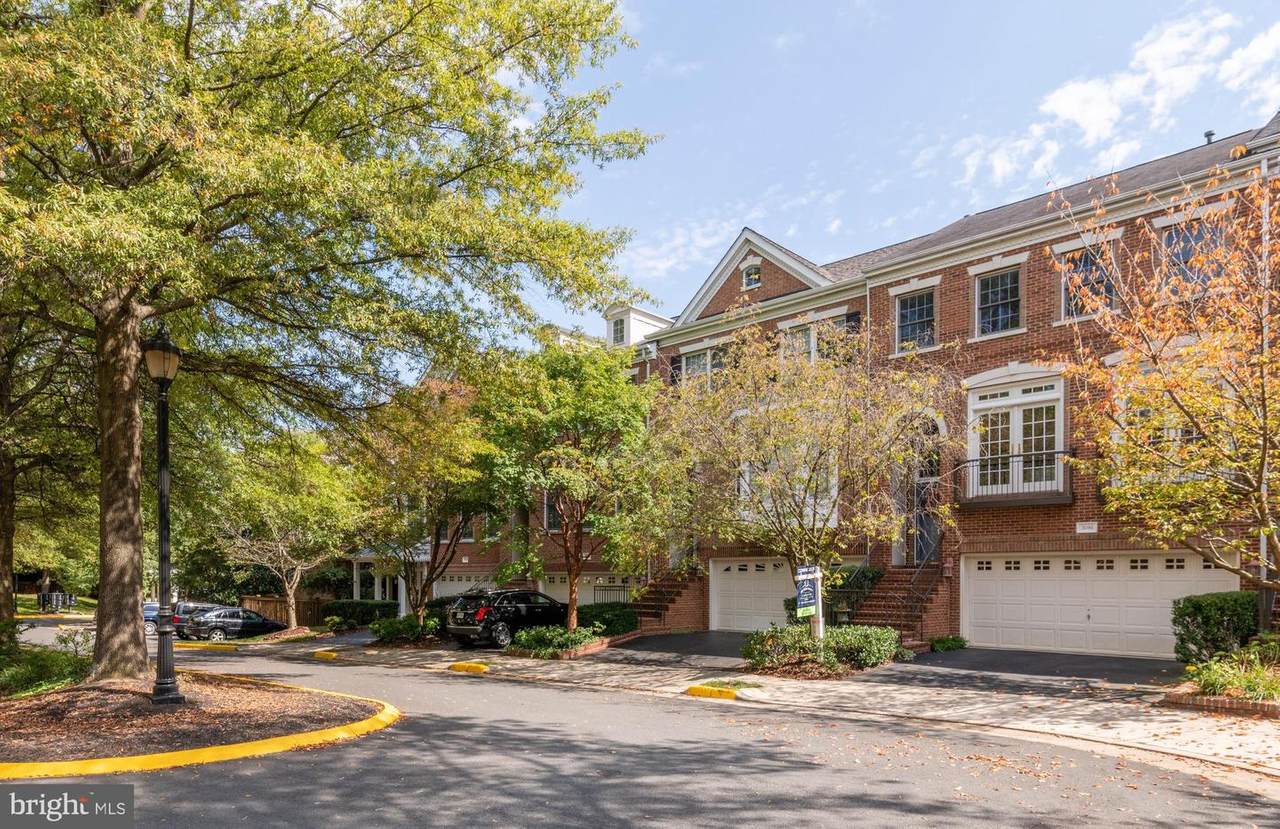 3081 Mckinnon Way - Photo 1