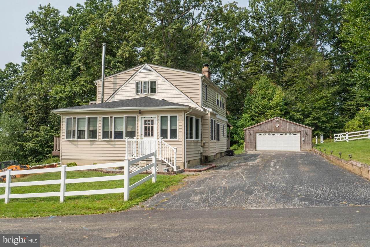 420 4TH Avenue - Photo 1