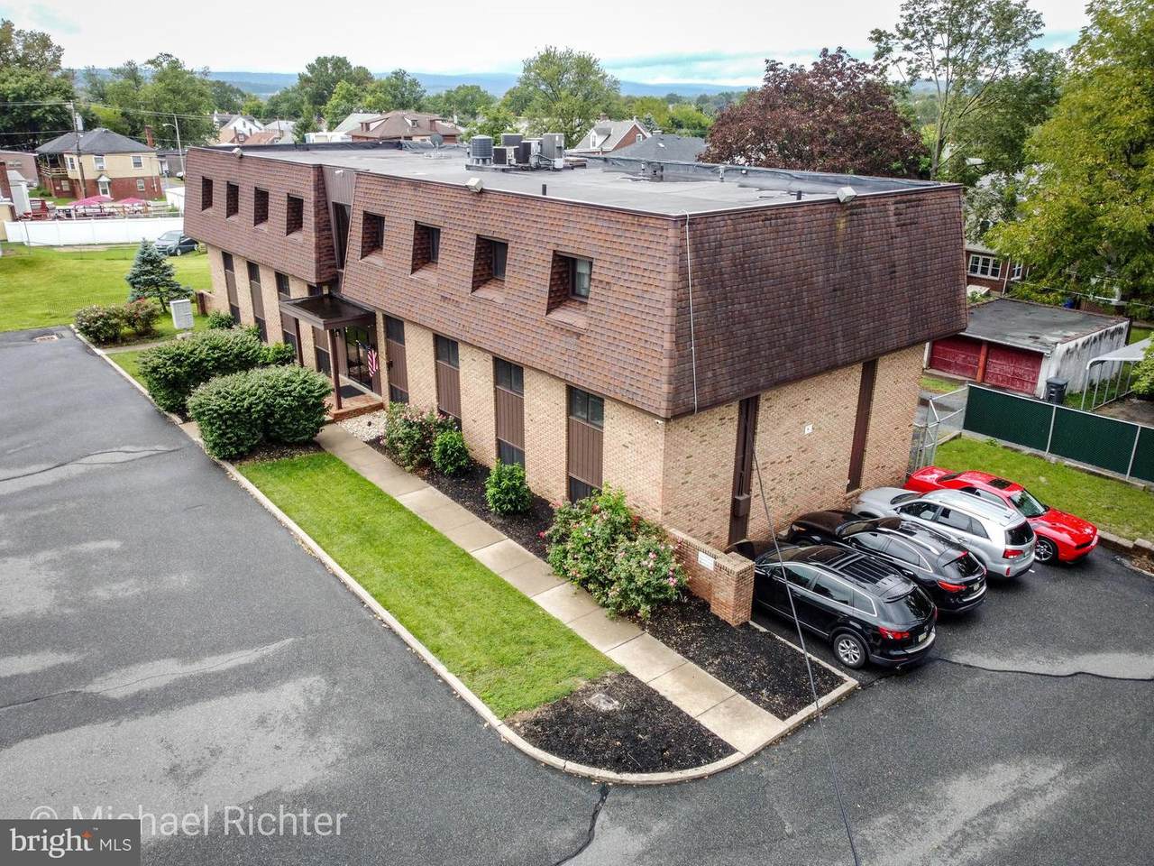 625 Charlotte Street - Photo 1