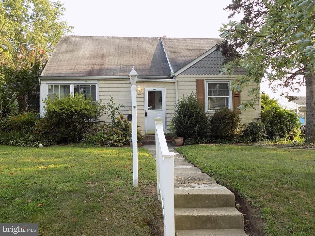 124 Ardmore Avenue - Photo 1