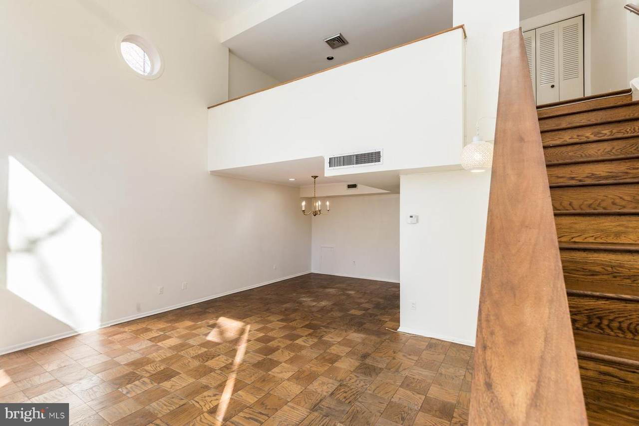 11 Saint James Court - Photo 1