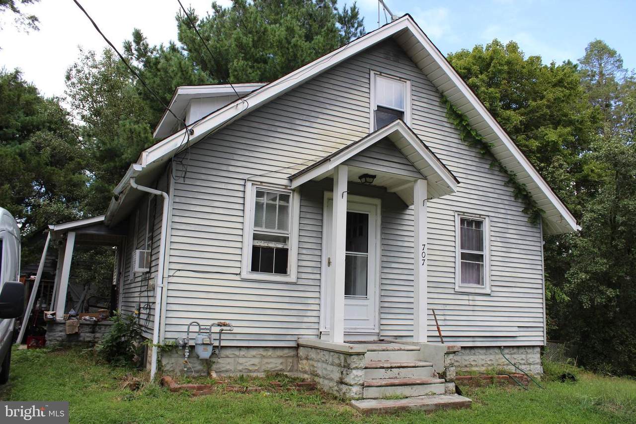 707 4TH Avenue - Photo 1