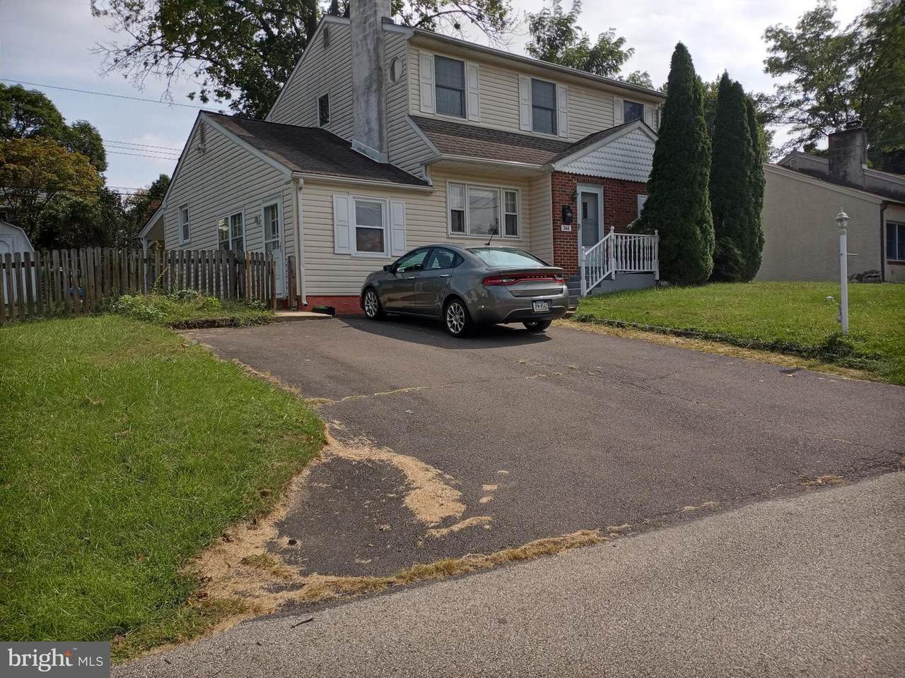 366 Windsor Avenue - Photo 1