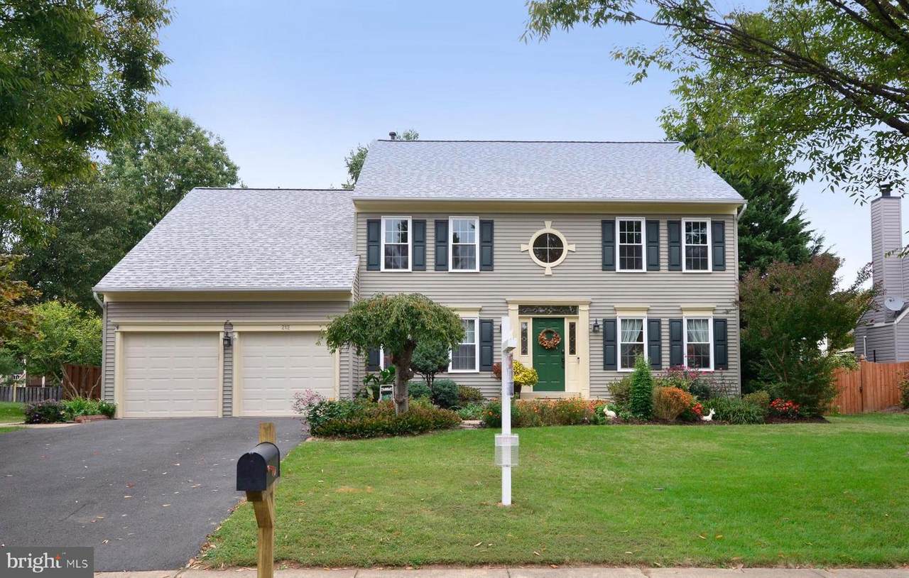 212 Foxborough Drive - Photo 1