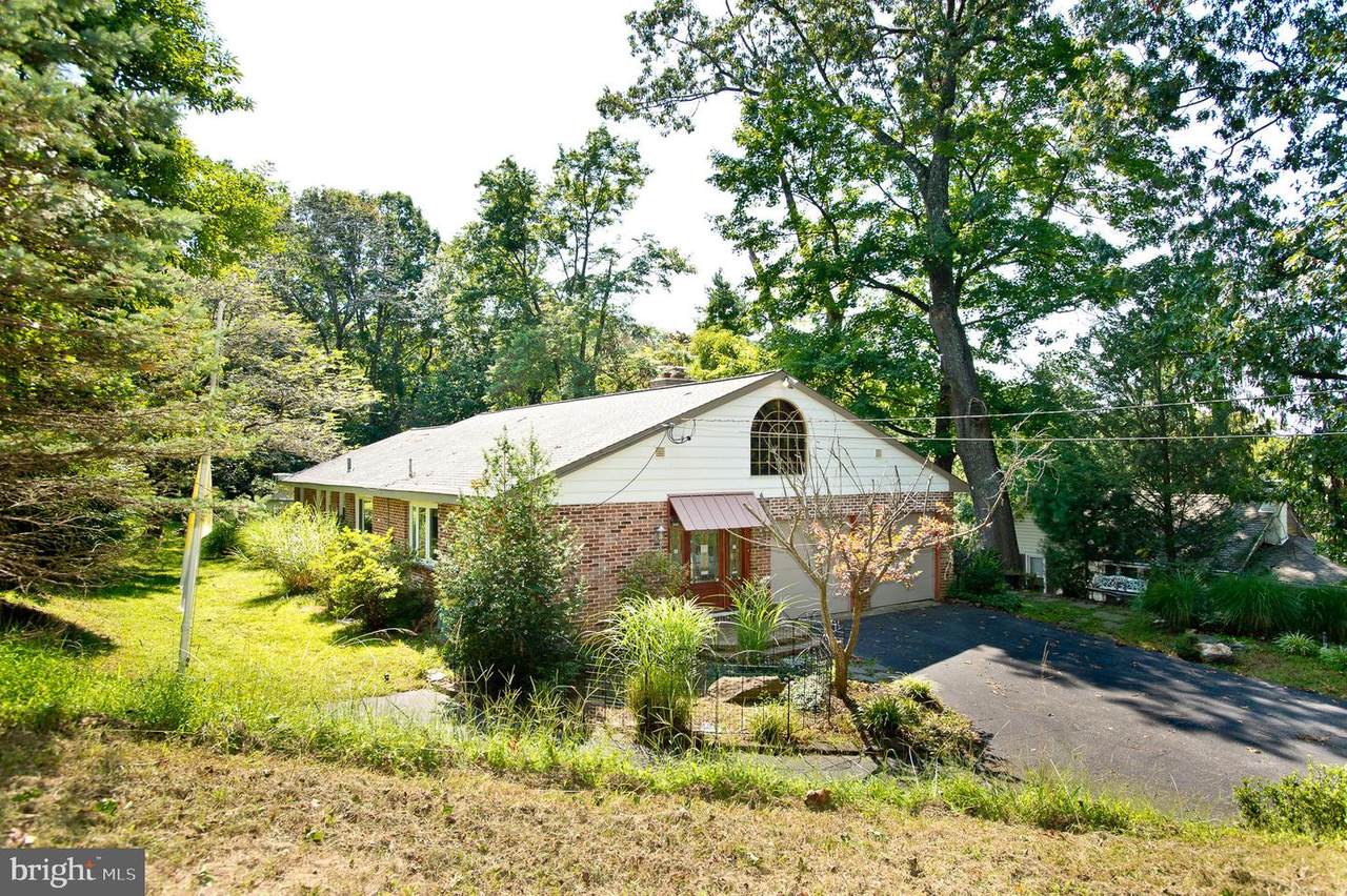300 Rose Tree Road - Photo 1