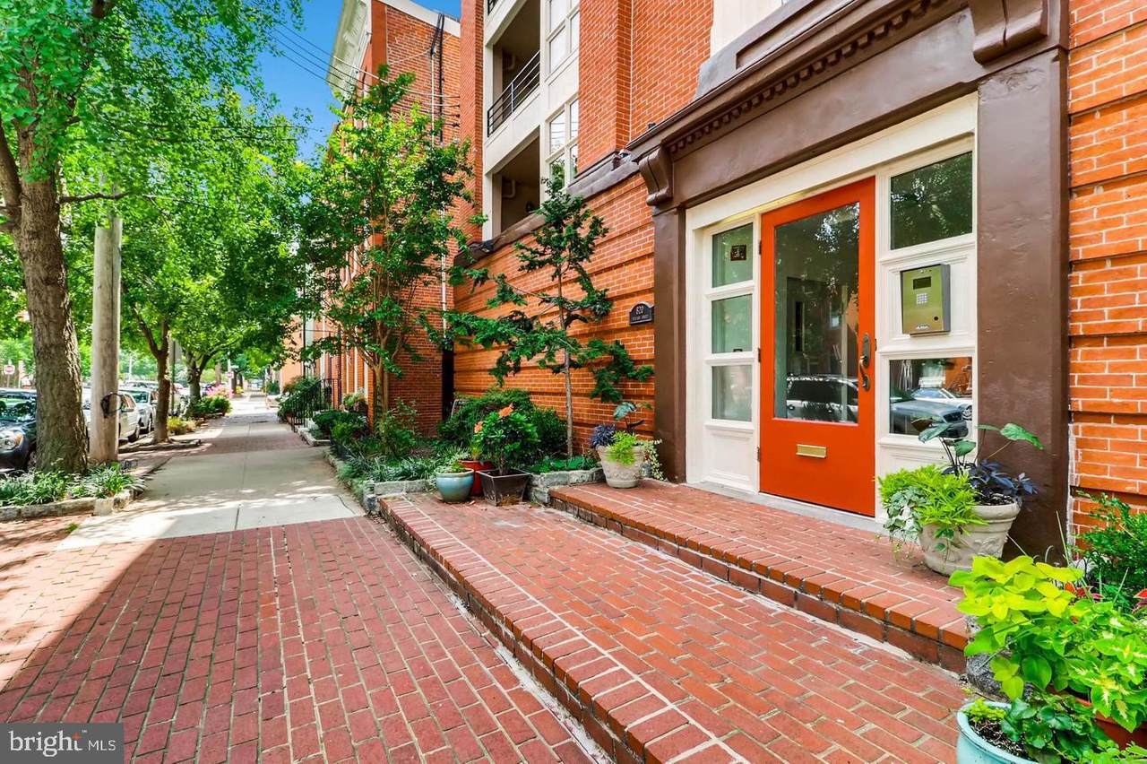 820 William Street - Photo 1