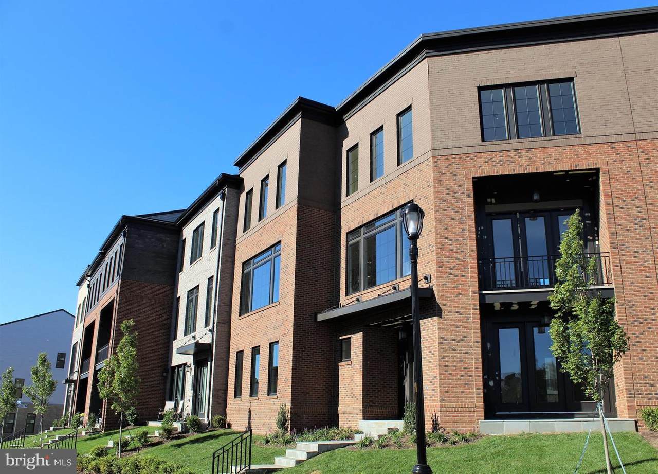 23017 Sullivans Cove Square - Photo 1
