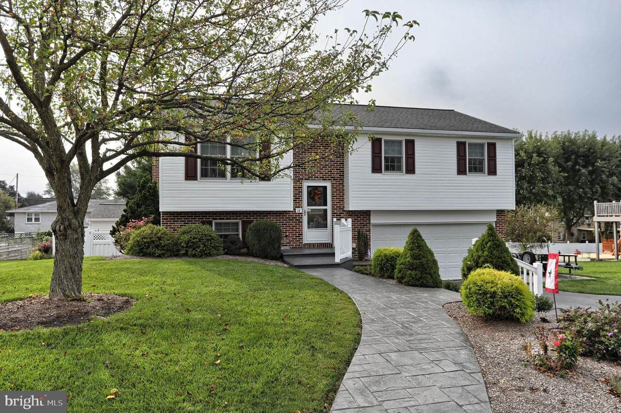 14 Brookfield Drive - Photo 1