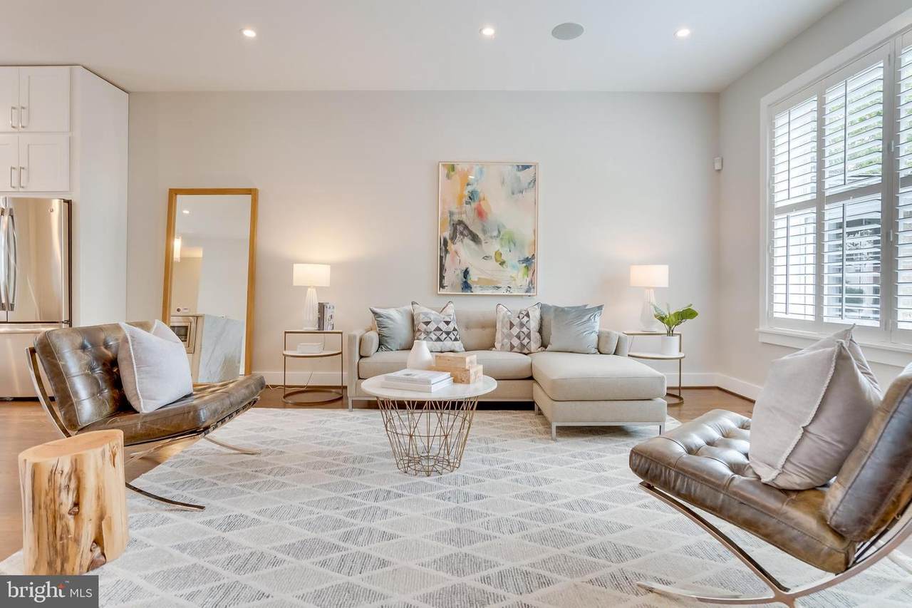 730 Quebec Place - Photo 1