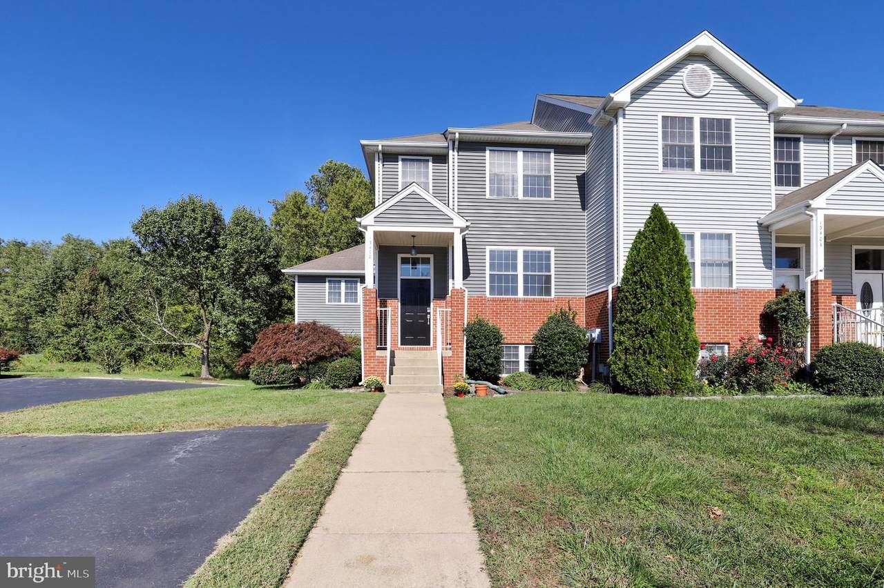 13400 Stowaway Court - Photo 1