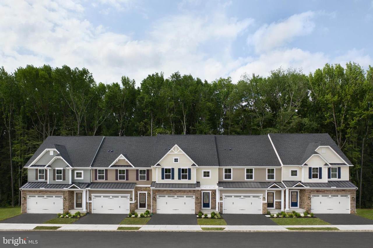 1001 Fountain Trail - Photo 1