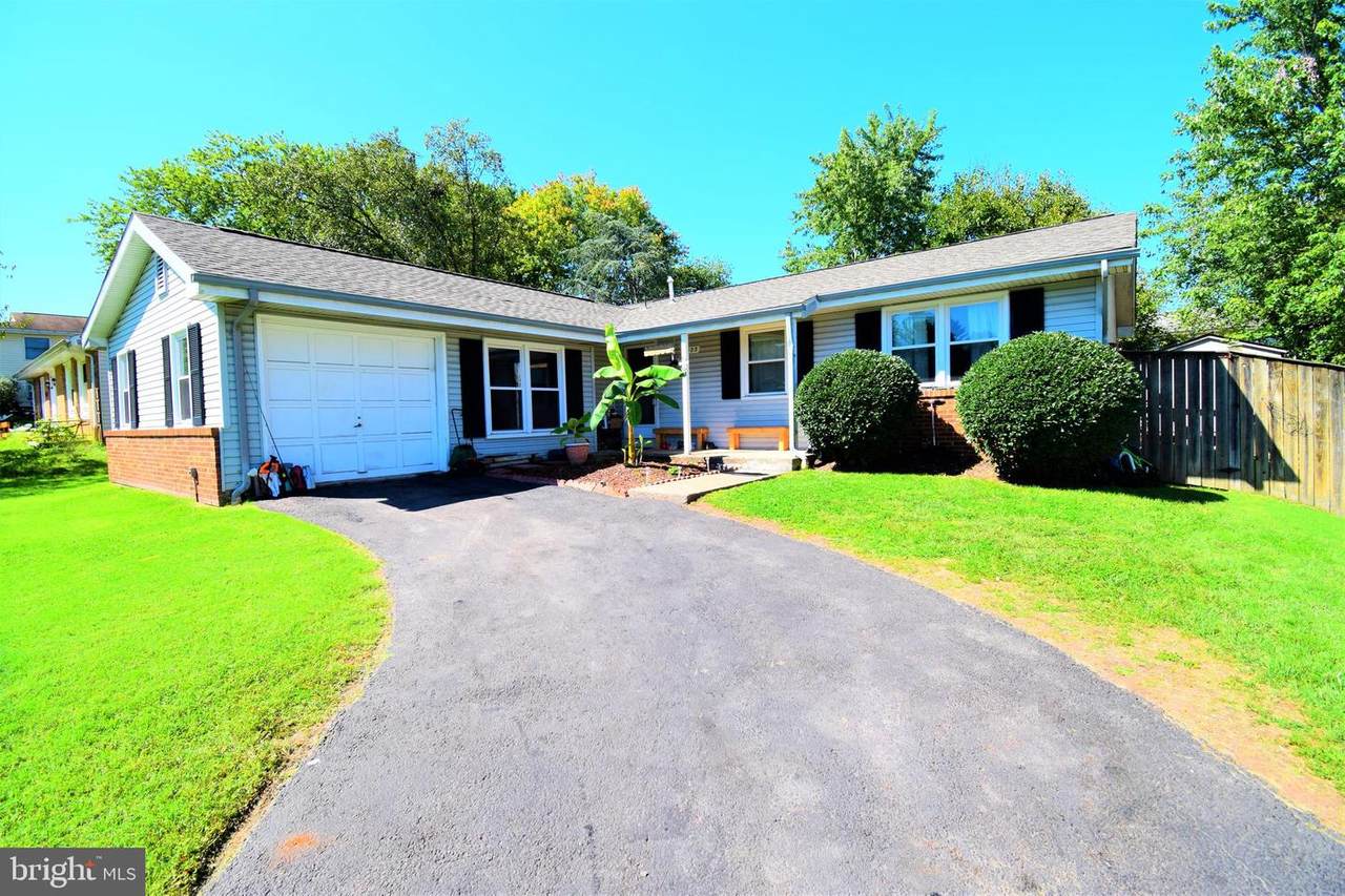 523 Sterling Boulevard - Photo 1