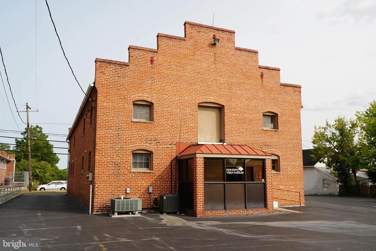 219 Spring Street - Photo 1