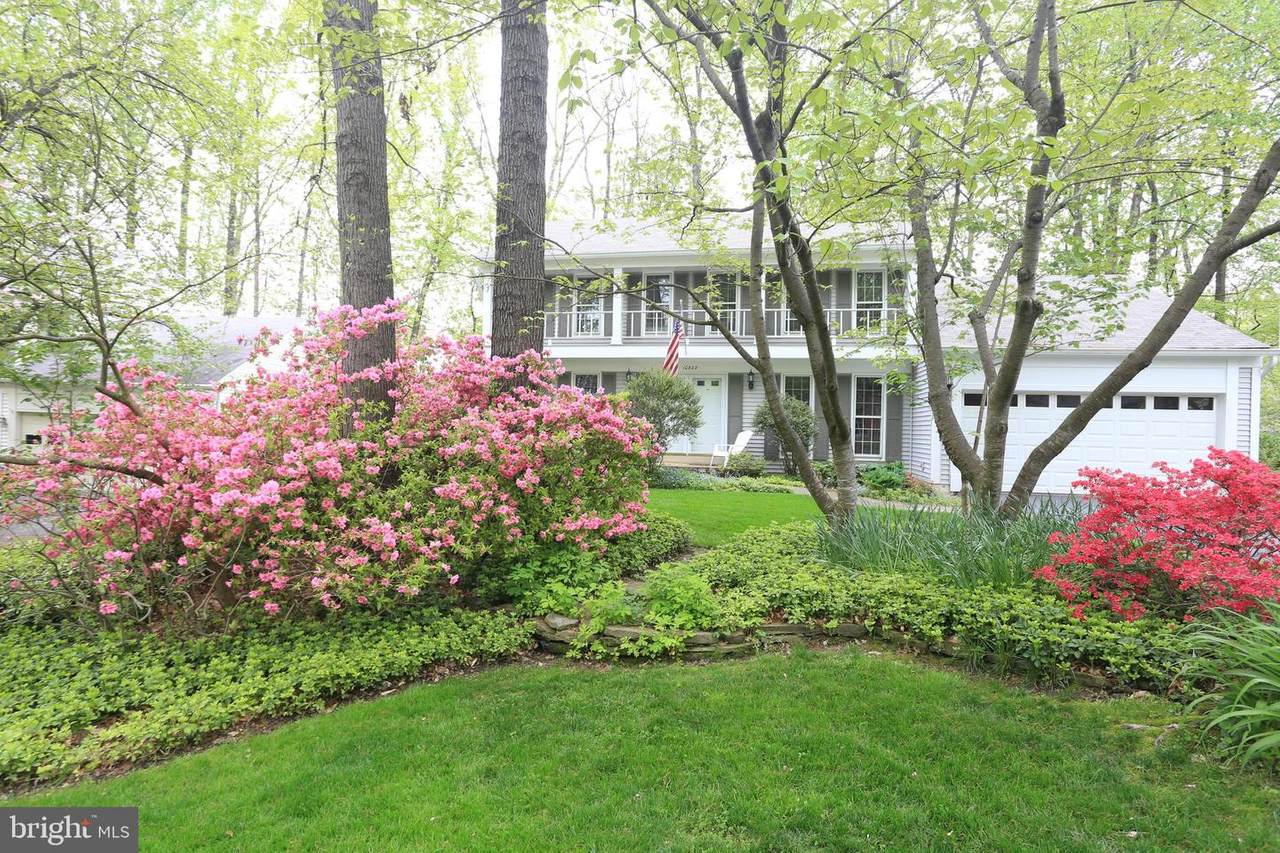 10822 Burr Oak Way - Photo 1