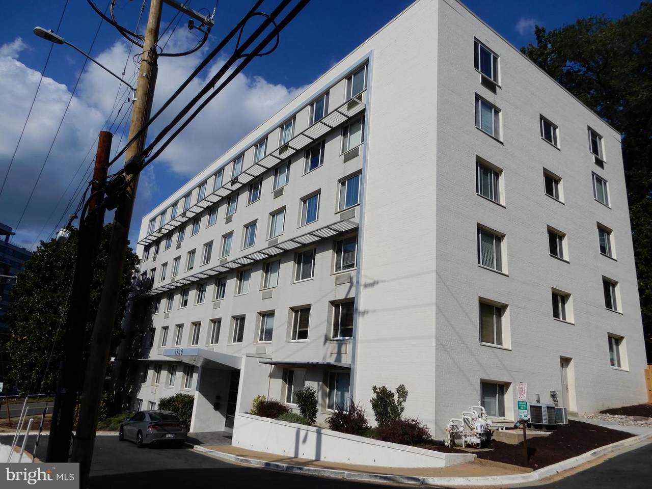 1730 Arlington Boulevard - Photo 1