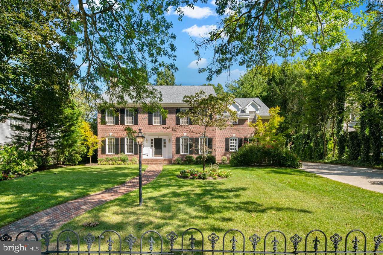 11 Hinchman Avenue - Photo 1