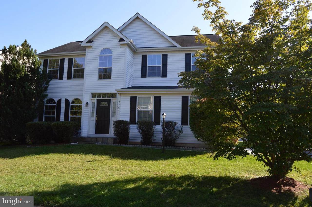 47745 Allegheny Circle - Photo 1