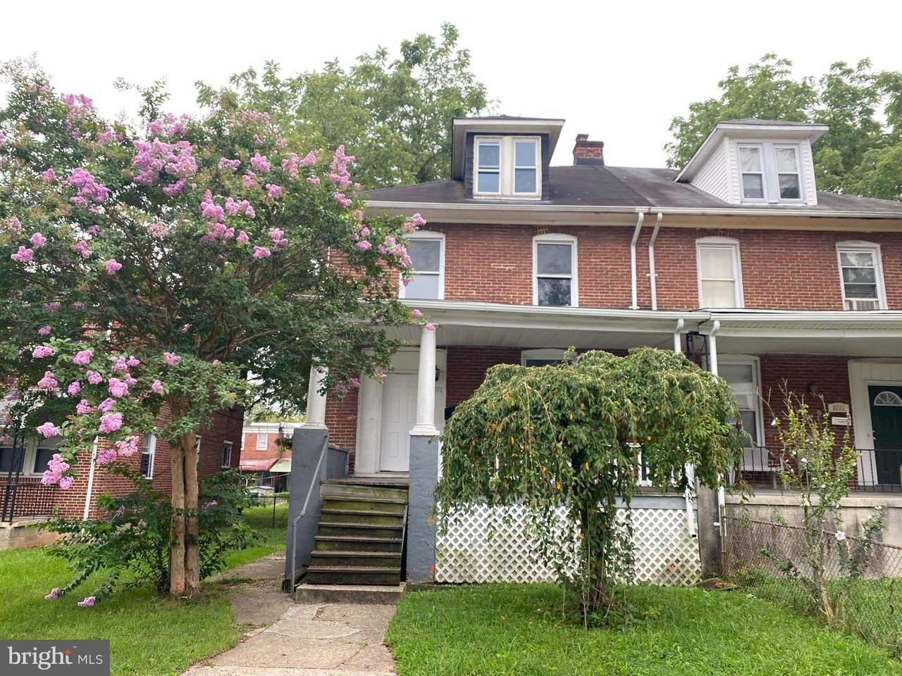 3331 Ingleside Avenue - Photo 1