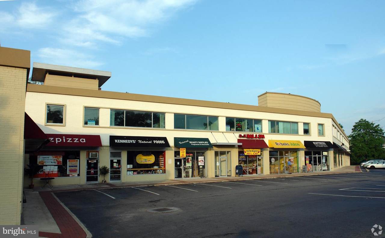 1049 Broad Street - Photo 1