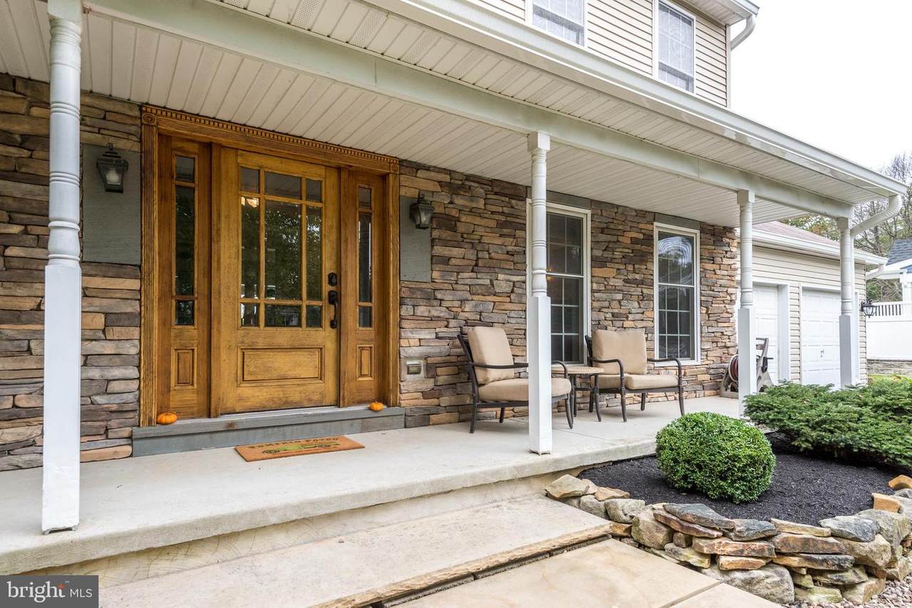 9 Monach Court - Photo 1