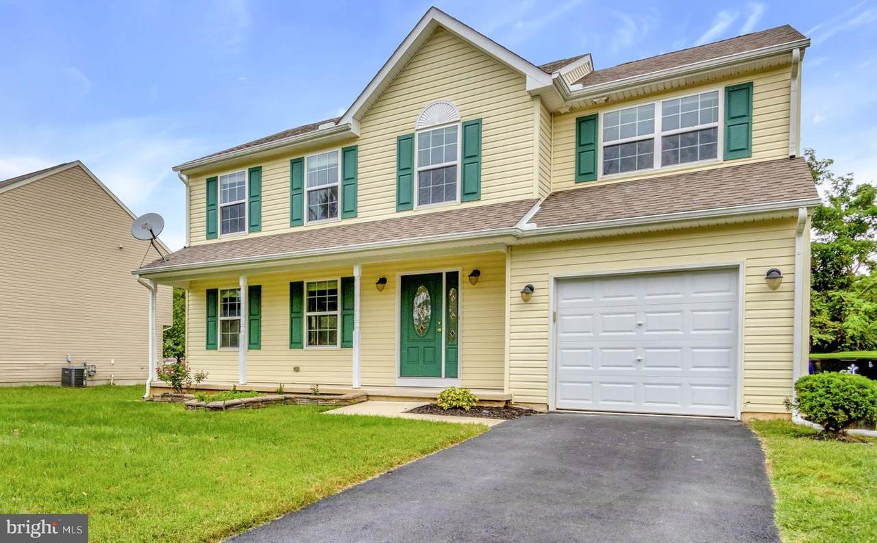 106 Pleasantville Court - Photo 1