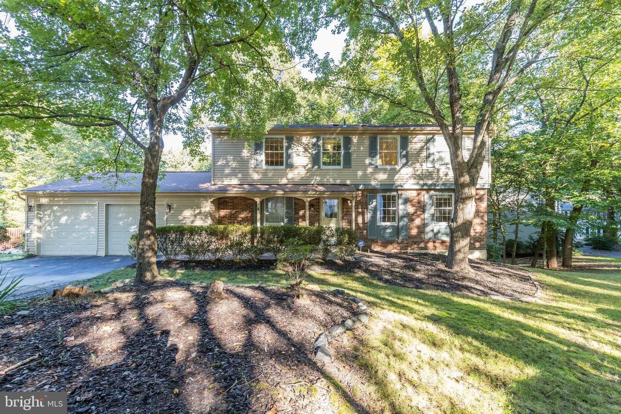 8840 Woodlawn Way - Photo 1
