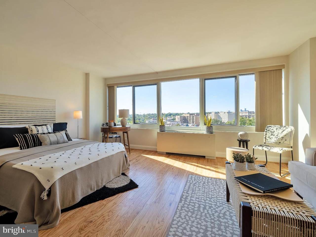 1330 New Hampshire Avenue - Photo 1